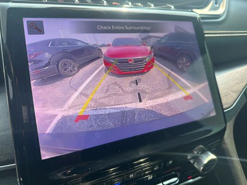 Used 2021 Jeep Grand Cherokee L Overland w/ Luxury Tech Group IV AWD/4WD image 36