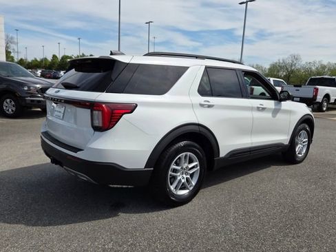 New 2026 Ford Explorer Active image 10