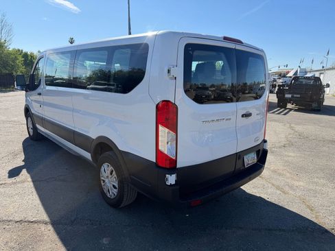 Used 2023 Ford Transit 350 XLT image 3