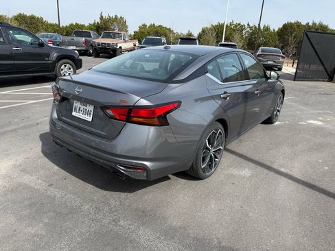 Used 2024 Nissan Altima 2.5 SR image 4