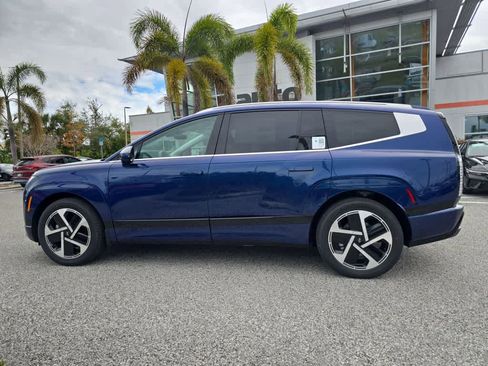 New 2026 Hyundai Ioniq 9 Calligraphy image 3