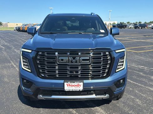 New 2026 GMC Yukon Denali Ultimate AWD/4WD image 15