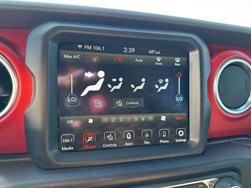 Used 2021 Jeep Wrangler Unlimited Rubicon image 24