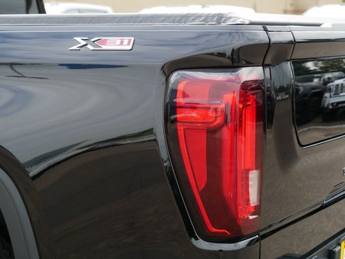 Certified 2025 GMC Sierra 1500 SLT w/ SLT Premium Plus Package AWD/4WD image 17