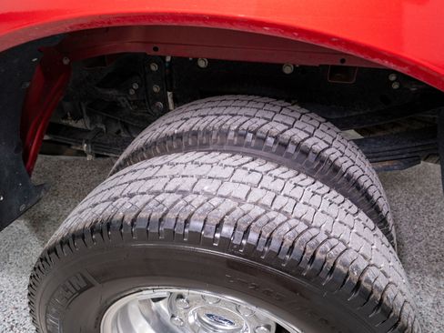 Used 2024 Ford F350 Platinum image 11