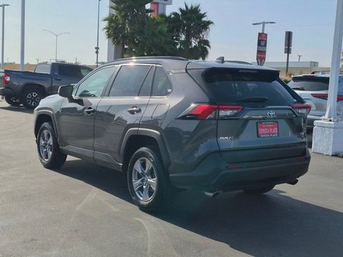 Used 2025 Toyota RAV4 XLE FWD image 11