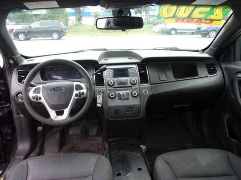 Used 2016 Ford Taurus Police Interceptor AWD image 10