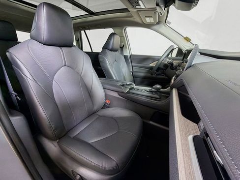New 2026 Toyota Grand Highlander AWD image 26
