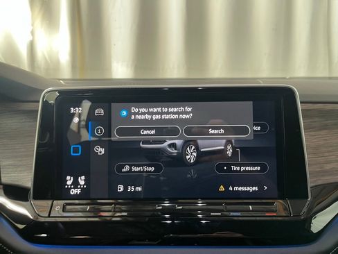 Certified 2024 Volkswagen Atlas SEL Premium R-Line image 17