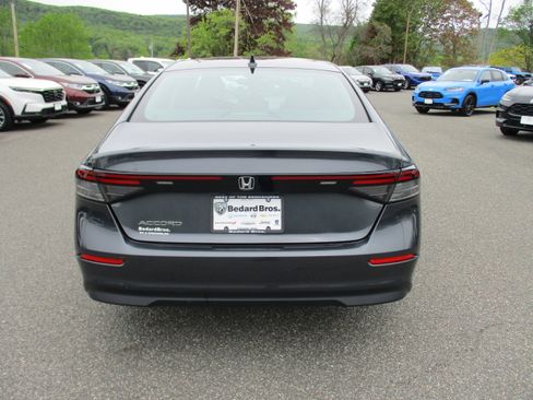 Certified 2023 Honda Accord EX image 6