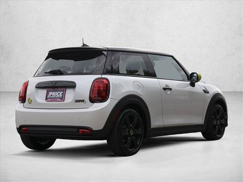Used 2024 MINI Cooper SE w/ Signature Upholstery Package FWD image 5
