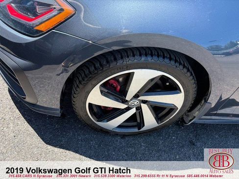 Used 2019 Volkswagen Golf 4-Door FWD image 9