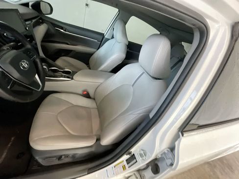 Certified 2022 Toyota Camry XLE w/ Navigation Upgrade Package image 11