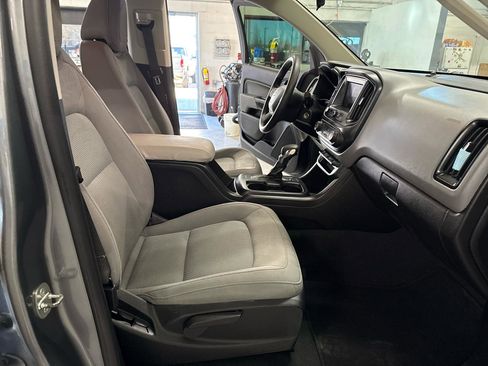 Used 2022 Chevrolet Colorado W/T w/ WT Convenience Package image 43