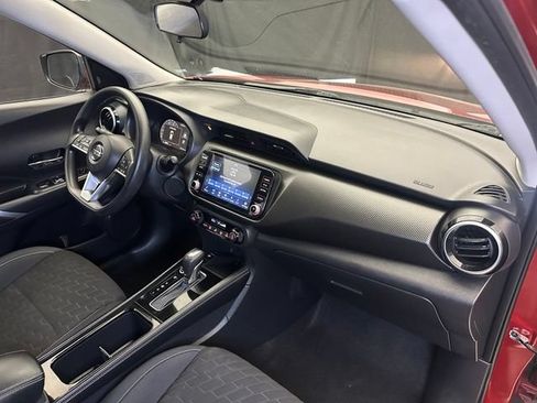 Used 2021 Nissan Kicks SV FWD image 17