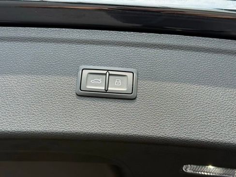 Used 2025 Audi Q5 2.0T Premium Plus w/ Premium Plus Package image 21