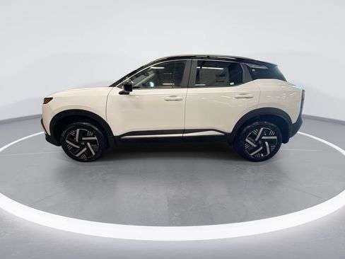 New 2026 Nissan Kicks SV FWD image 5