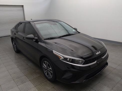 Used 2023 Kia Forte LXS FWD image 13