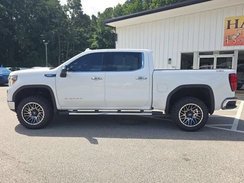 Used 2021 GMC Sierra 1500 SLT w/ SLT Premium Plus Package AWD/4WD image 2