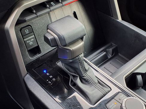 Used 2023 Toyota Tundra SR5 AWD/4WD image 17