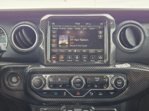 Used 2021 Jeep Wrangler Unlimited Rubicon 4xe w/ Steel Bumper Group image 18