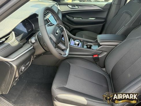 New 2025 Jeep Grand Cherokee L Laredo w/ Luxury Tech Group I image 11