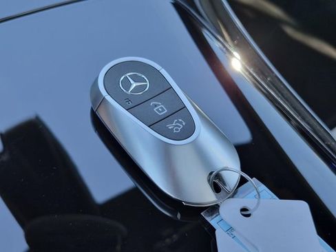 Certified 2025 Mercedes-Benz GLC 300 GLC 300 image 33