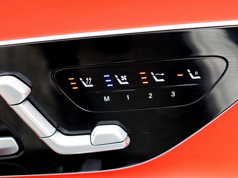 Used 2022 Mercedes-Benz SL 63 AMG 4MATIC image 24