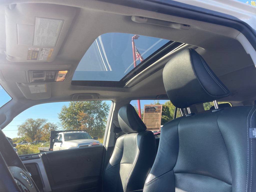 Used 2019 Toyota 4Runner Limited AWD/4WD image 18