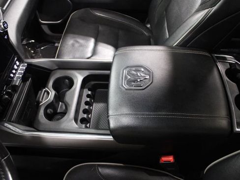 Used 2021 RAM 1500 Laramie AWD/4WD image 30