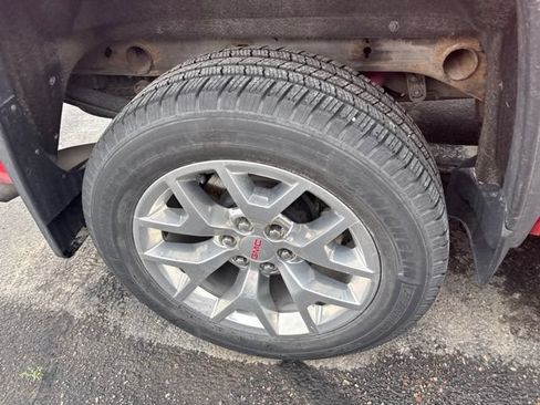 Used 2018 GMC Sierra 1500 SLT AWD/4WD image 14