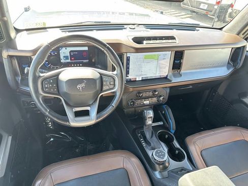 Used 2021 Ford Bronco Outer Banks w/ Sasquatch Package image 10