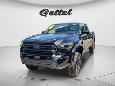 Used 2024 Toyota Tacoma SR5 RWD image 2