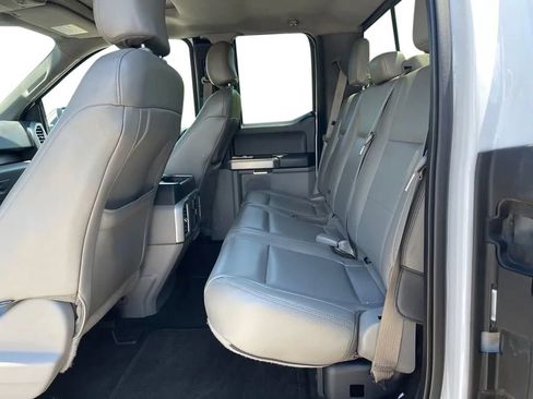 Used 2015 Ford F150 Lariat w/ Equipment Group 502A Luxury AWD/4WD image 17