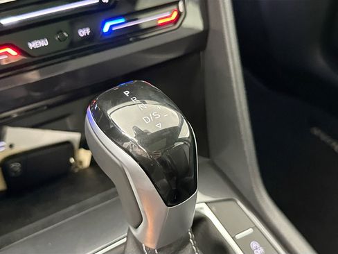 Certified 2024 Volkswagen Tiguan SE R-Line image 15