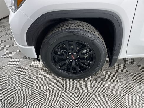 Used 2022 GMC Sierra 1500 Elevation image 32