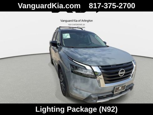 Used 2023 Nissan Pathfinder Platinum w/ Lighting Package (N92) AWD/4WD image 3
