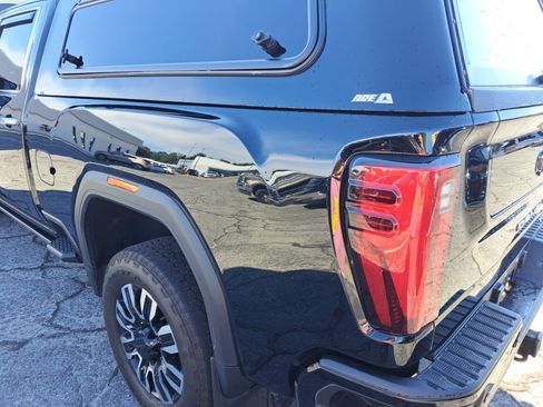 Used 2024 GMC Sierra 2500 Denali Ultimate AWD/4WD image 19