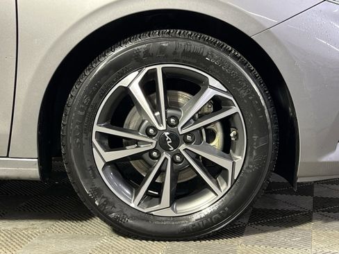 Used 2023 Kia Forte LXS image 10