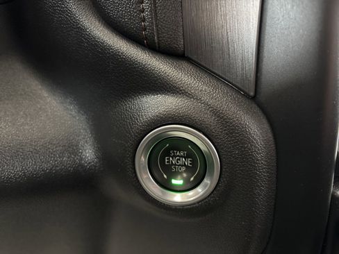 Used 2021 GMC Sierra 1500 AT4 image 24