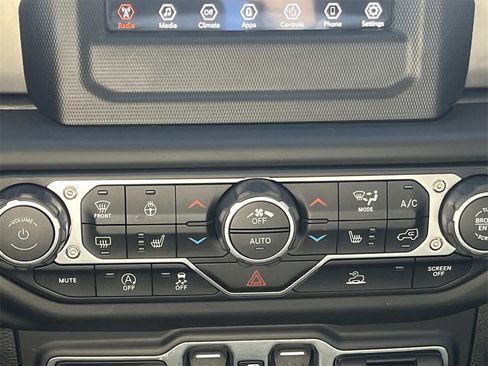 Used 2021 Jeep Gladiator Sport image 24