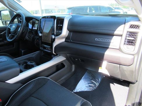 Used 2024 RAM 3500 Laramie image 10