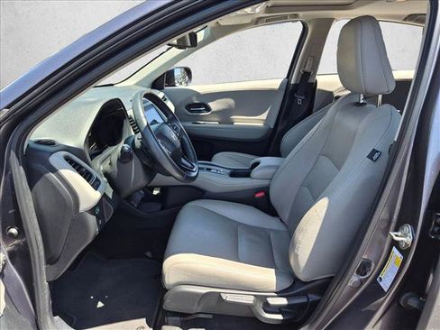 Used 2019 Honda HR-V EX-L image 10