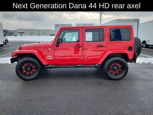 Used 2012 Jeep Wrangler Unlimited Sahara image 4