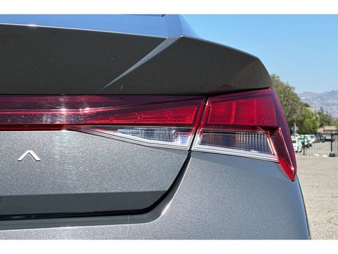 Used 2024 Hyundai Elantra SEL FWD image 50