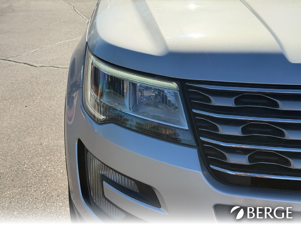 Used 2016 Ford Explorer Limited w/ Equipment Group 301A FWD image 12