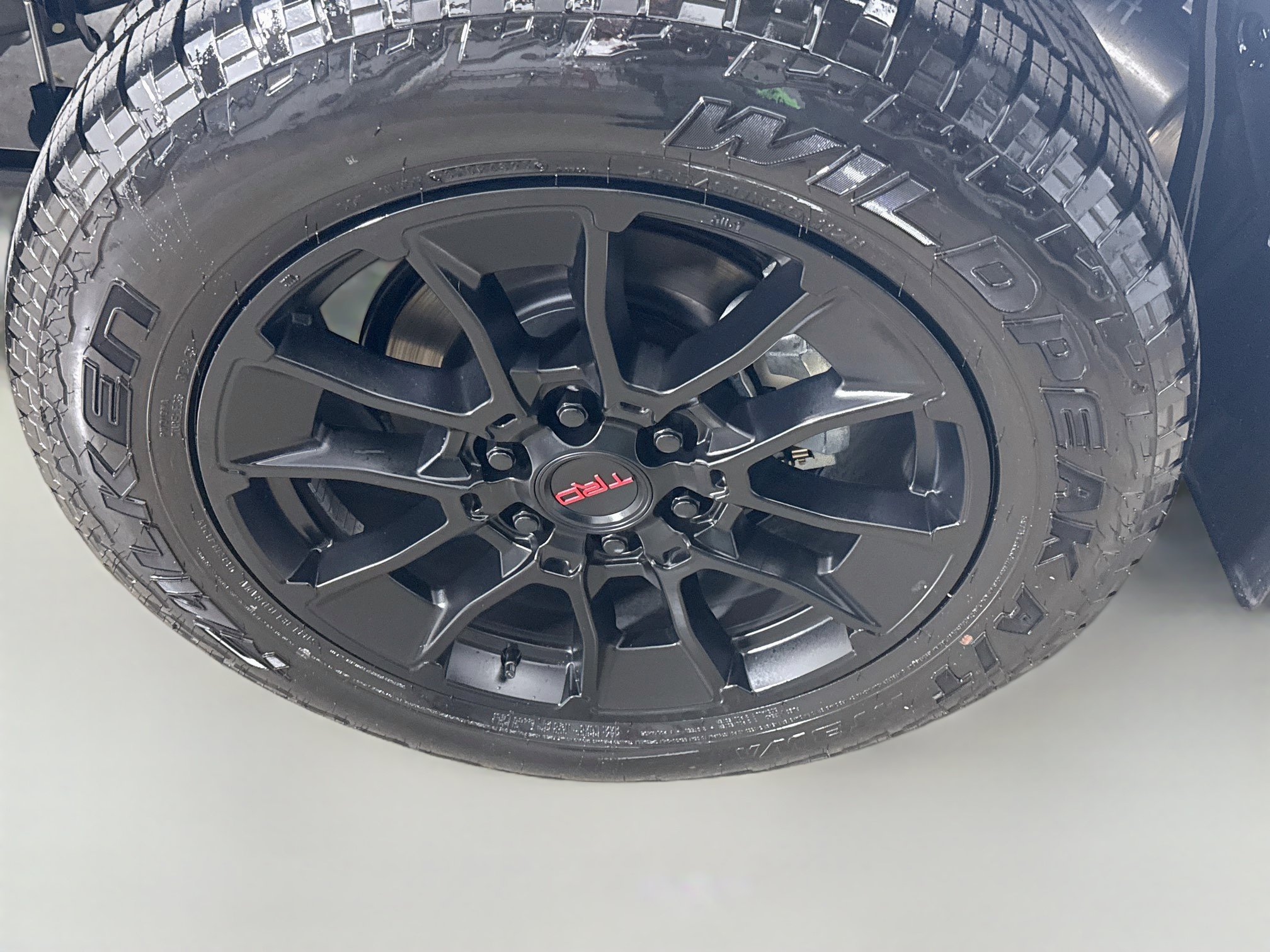Certified 2026 Toyota Tundra Limited w/ TRD Off-Road Package AWD/4WD image 30