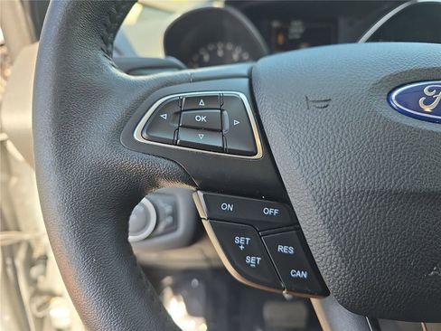 Used 2018 Ford Escape SEL image 24