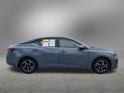 Used 2024 Nissan Sentra SV FWD image 5