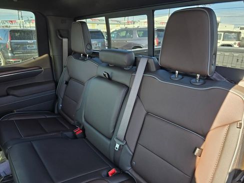 New 2026 GMC Sierra 1500 Denali w/ Denali Reserve Package AWD/4WD image 17